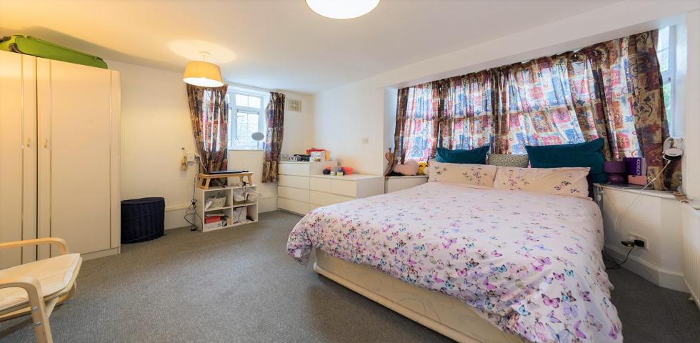 			PRIVATE GARDEN, 2 Bedroom, 1 bath, 1 reception Flat			 Stanley Gardens, WILLESDEN GREEN